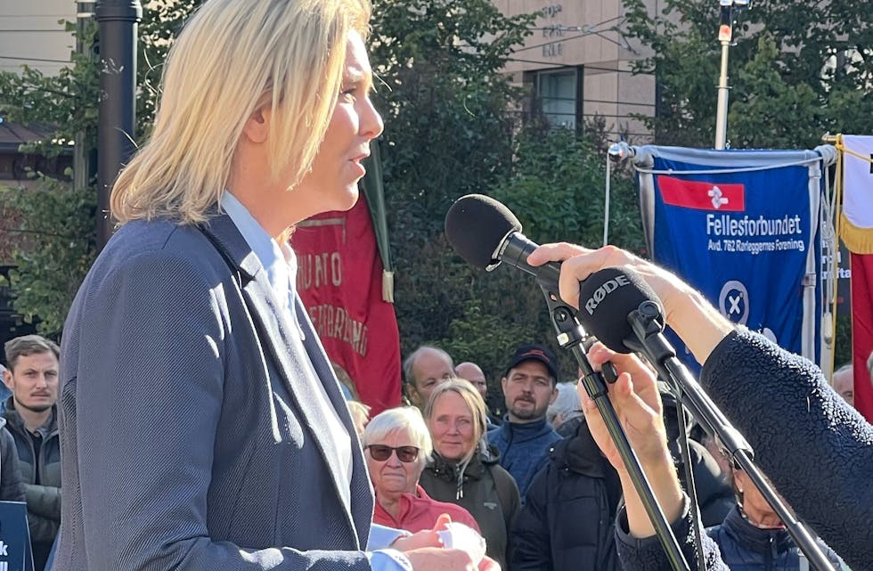 Frp-leder Sylvi Listhaug langet ut mot stortingsflertallet i dag, etter Stortingets hastemøte om strømpriskrisen. Foto: Redaksjonen
