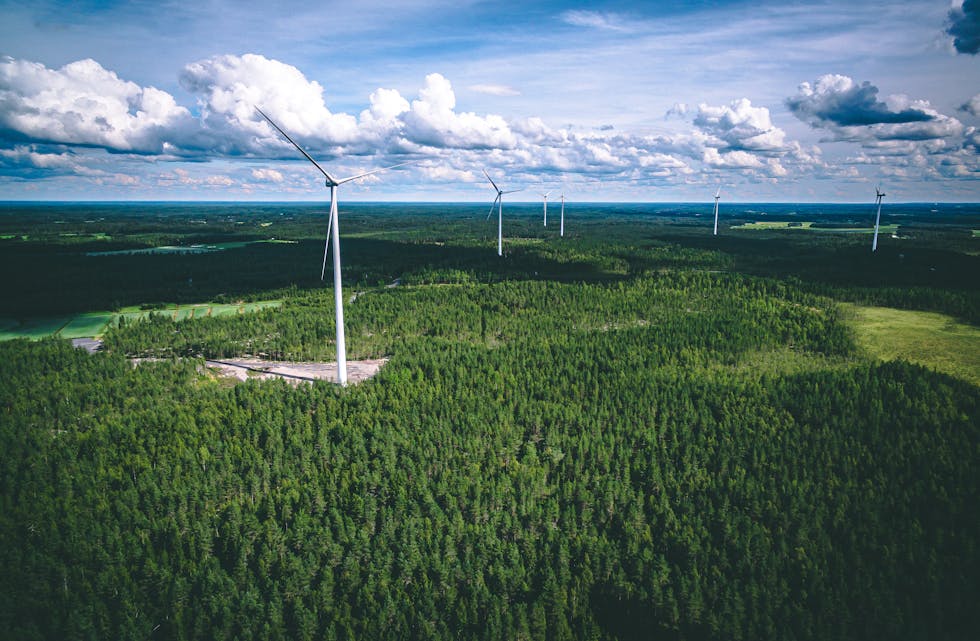 Nytt vindkraftverk åpnet i Sogn og Fjordane med Olje- og energiminister Terje Aasland tilstede. Illustrasjonsbilde.
