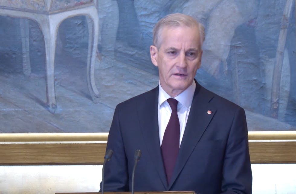 Statsminister Jonas Gahr Støre på Stortingets talerstol i dag.