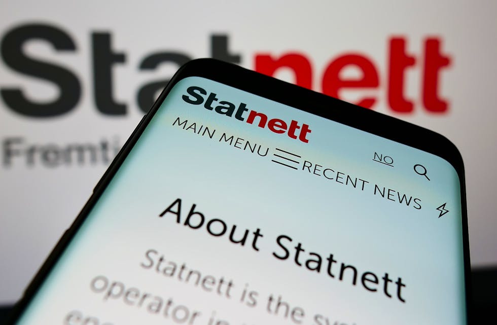 Stuttgart,,Germany,-,Aug,23,,2021:,Cellphone,With,Webpage,Of