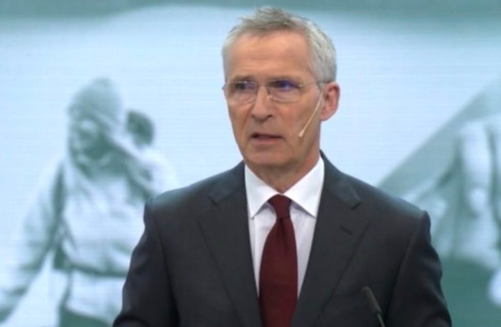 Finansminister Jens Stoltenberg under dagens pressekonferanse om revidert statsbudsjett. Skjermdump.